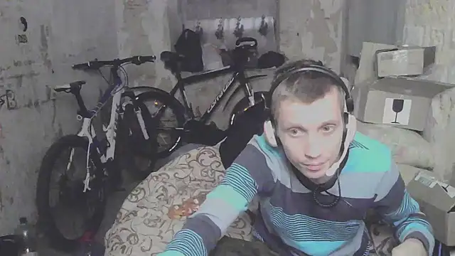 makarov1993 online show from 2, 10, 2025