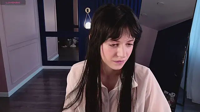 chloe dreammm online show from 7, 4, 2026