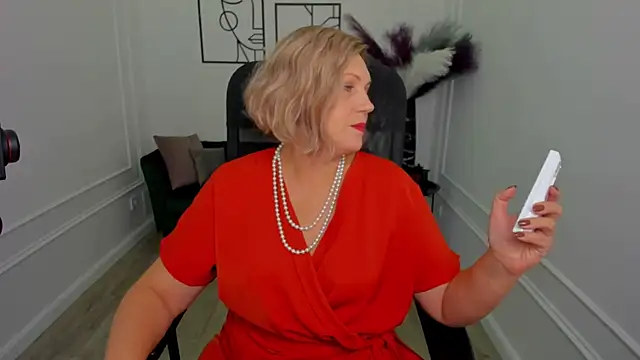 NinaStarle online show from 7, 11, 2025