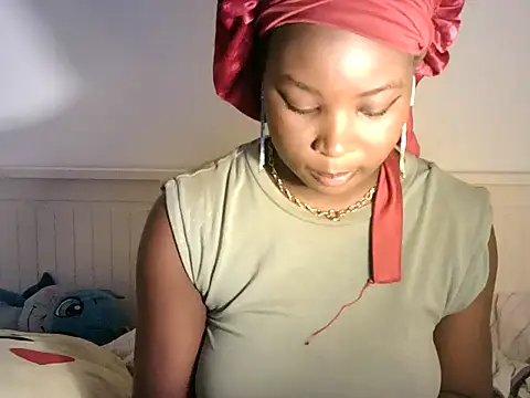 Snapshot of zoe215 chatting on 27, 6, 2026 zoe215 online show from 27, 6, 2026