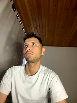 Michaell Spinelly online show from 6, 11, 2025