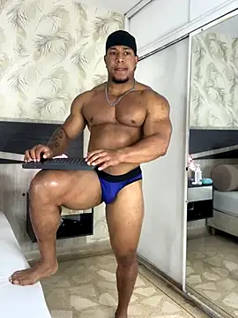 Travis lenox  online show from 26, 10, 2025