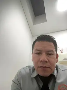 Snapshot of Manu0586 chatting on 1, 2, 2026 Manu0586 online show from 1, 2, 2026