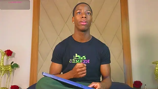 Snapshot of CharlesBrown_ chatting on 20, 5, 2026 CharlesBrown online show from 20, 5, 2026