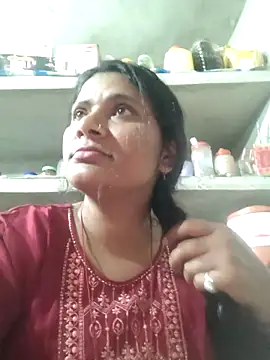 Snapshot of couple_71 chatting on 13, 2, 2026 couple 71 online show from 13, 2, 2026