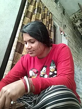 Snapshot of couple_71 chatting on 21, 2, 2026 couple 71 online show from 21, 2, 2026