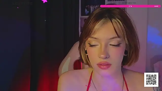 Snapshot of Moonlightt_21 chatting on 12, 7, 2026 Moonlightt 21 online show from 12, 7, 2026