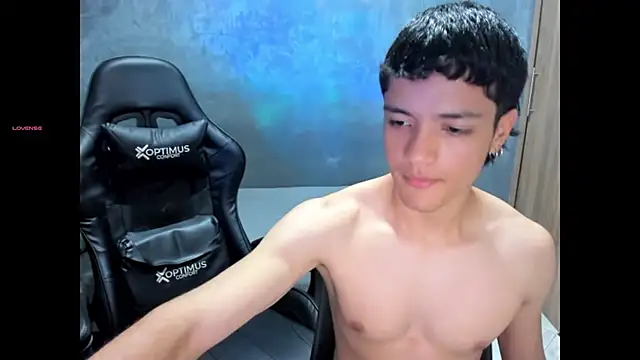 Oliver and kalypso online show from 8, 9, 2025