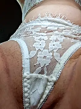 Snapshot of Olivia_OliV chatting on 10, 10, 2025 Olivia OliV online show from 10, 10, 2025
