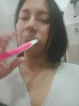 Snapshot of mafe_velezzz chatting on 2, 12, 2025 mafe velezzz online show from 2, 12, 2025