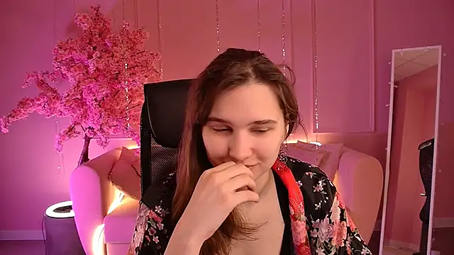 TessaMill online show from 3, 3, 2026