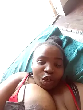 ShySexyBaddiexx online show from 25, 10, 2025