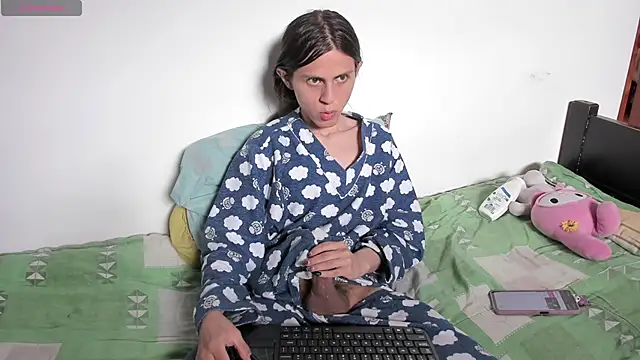 Snapshot of Petite-Goth chatting on 15, 5, 2026 Petite-Goth online show from 15, 5, 2026