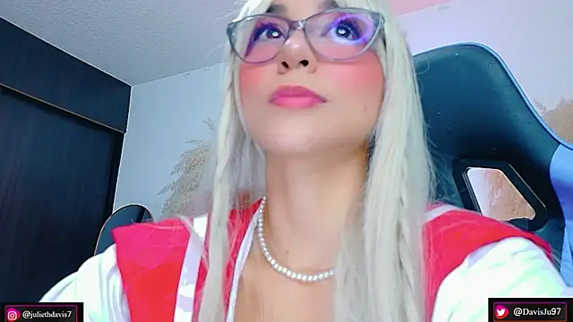 JulietaDavis online show from 12, 4, 2026