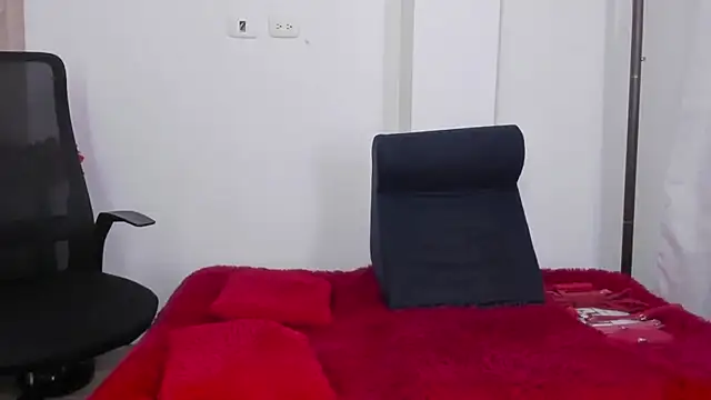 miaroberts69 online show from 28, 5, 2026