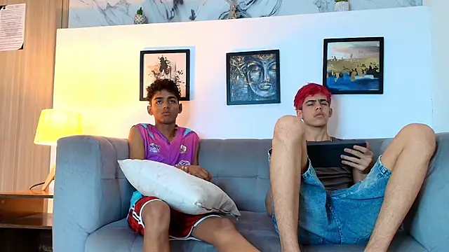 Snapshot of TWINKS_FRIENDS chatting on 16, 5, 2026 TWINKS FRIENDS online show from 16, 5, 2026