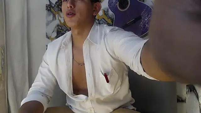 Snapshot of Hiroshi_Shen chatting on 22, 5, 2026 Hiroshi Shen online show from 22, 5, 2026