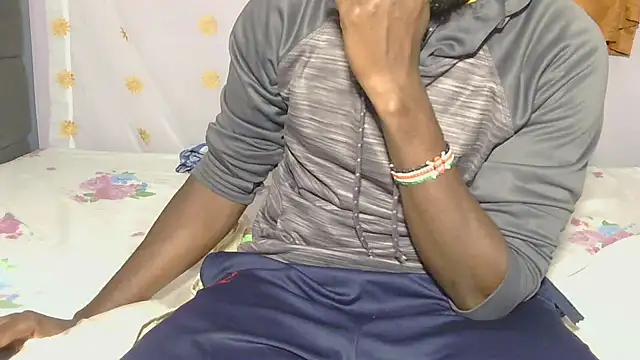 Snapshot of AfricanDickza chatting on 7, 10, 2025 AfricanDickza online show from 7, 10, 2025