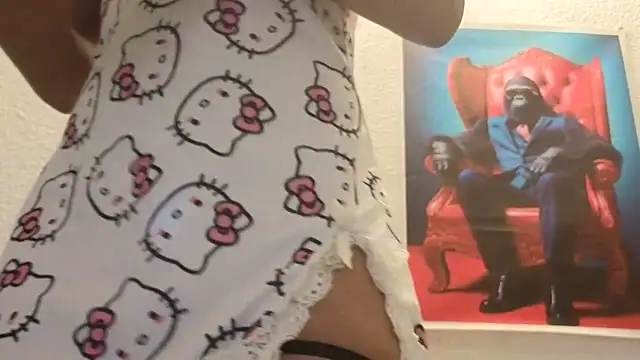 Snapshot of Oulola777 chatting on 12, 10, 2025 Oulola777 online show from 12, 10, 2025