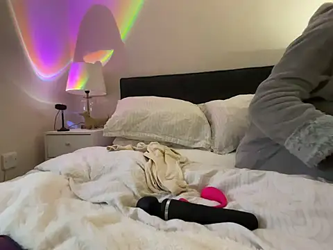 FrancescaXO online show from 5, 2, 2026