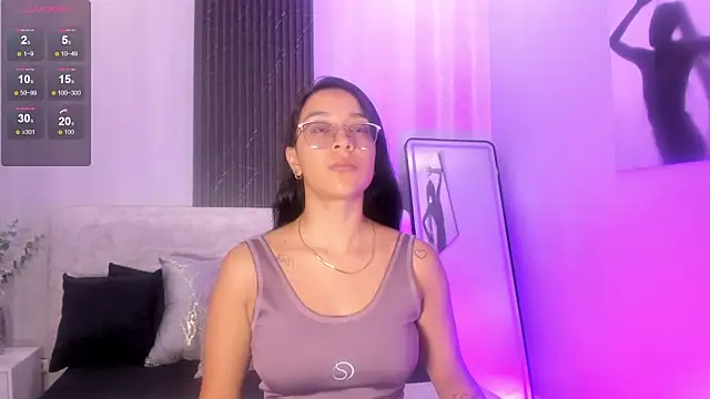 zoe martins  online show from 16, 7, 2026