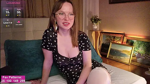 Snapshot of IkonaDidi chatting on 4, 11, 2025 IkonaDidi online show from 4, 11, 2025