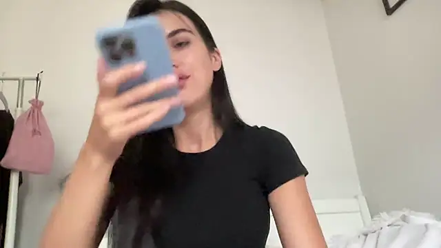 Snapshot of Talyo19 chatting on 2, 10, 2025 Talyo19 online show from 2, 10, 2025