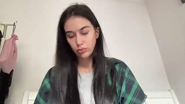 Snapshot of Talyo19 chatting on 13, 10, 2025 Talyo19 online show from 13, 10, 2025