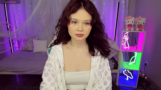 Snapshot of EmilyChaves chatting on 25, 5, 2026 EmilyChaves online show from 25, 5, 2026