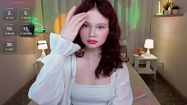 Snapshot of EmilyChaves chatting on 26, 5, 2026 EmilyChaves online show from 26, 5, 2026