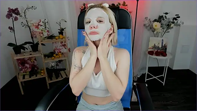 AuroraWrenfield online show from 7, 1, 2026