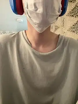 Snapshot of AyatoriKamado chatting on 4, 10, 2025 AyatoriKamado online show from 4, 10, 2025