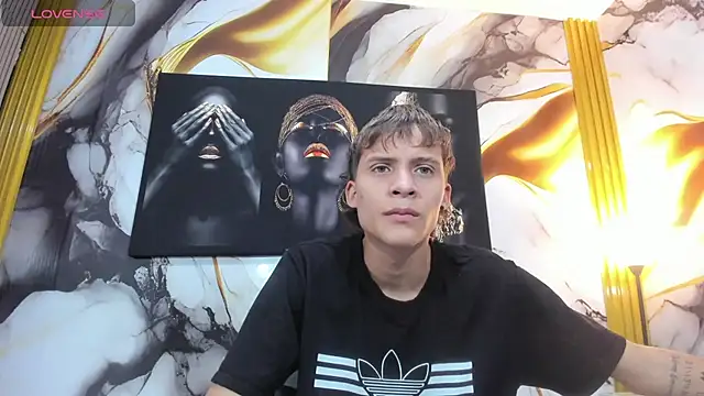 Snapshot of mono_blonde chatting on 24, 6, 2026 mono blonde online show from 24, 6, 2026