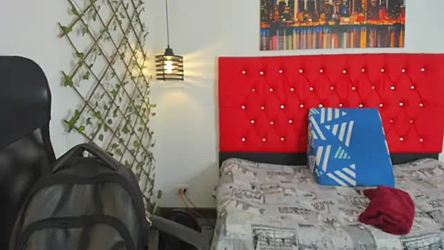 carolinacrus01 online show from 23, 9, 2025