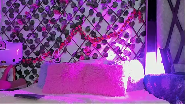 isabel jaames online show from 4, 4, 2026