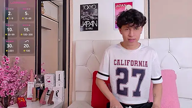 Axel  Evans online show from 11, 11, 2025