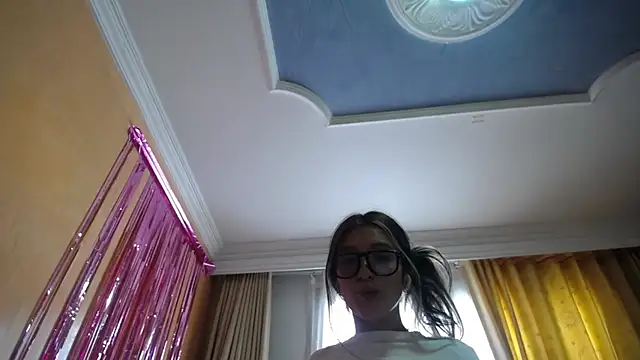 Snapshot of miss_lilieth chatting on 5, 10, 2025 miss lilieth online show from 5, 10, 2025