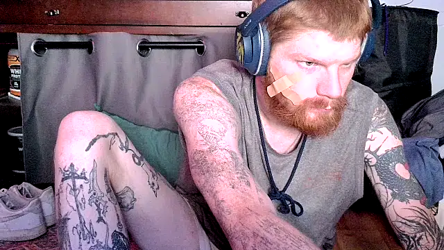 Snapshot of Magnetic127 chatting on 11, 11, 2025 Magnetic127 online show from 11, 11, 2025