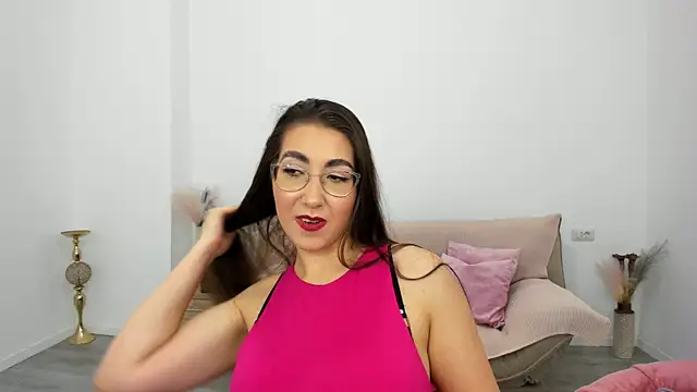 Snapshot of Kylie_Kathy chatting on 21, 9, 2025 Kylie Kathy online show from 21, 9, 2025