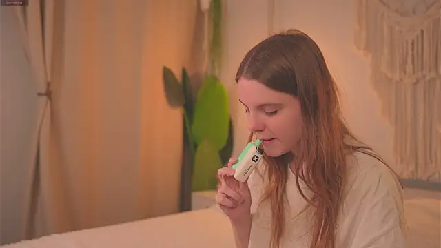 Lu  Lane online show from 15, 10, 2025