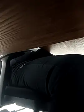 Snapshot of Yaman_33 chatting on 27, 11, 2025 Yaman 33 online show from 27, 11, 2025