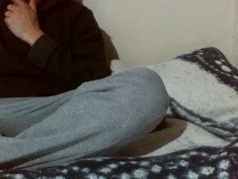 Snapshot of Lunaty00 chatting on 7, 2, 2026 Lunaty00 online show from 7, 2, 2026