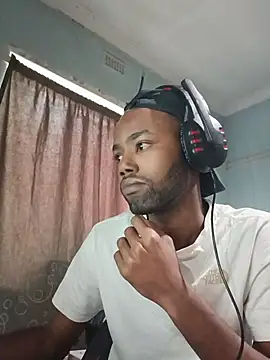 Snapshot of GhostYangempela chatting on 8, 11, 2025 GhostYangempela online show from 8, 11, 2025