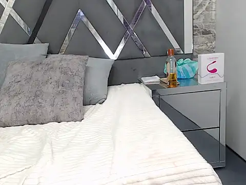 YanetRose online show from 15, 11, 2025