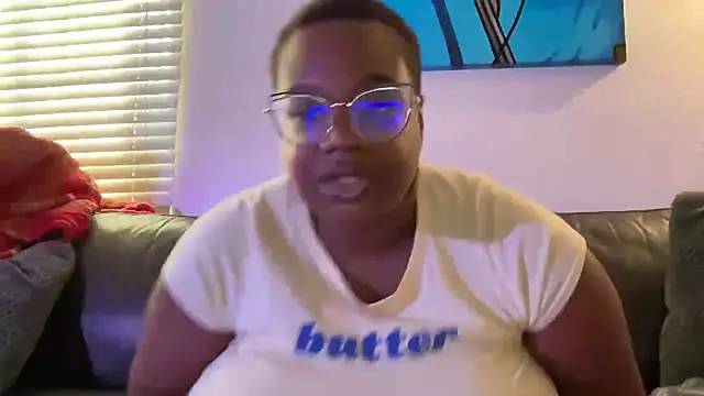 Snapshot of furykat1 chatting on 8, 7, 2026 furykat1 online show from 8, 7, 2026