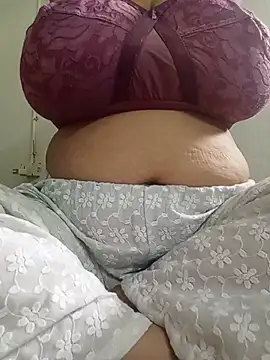 Snapshot of chocobbsneha567 chatting on 2, 8, 2026 chocobbsneha567 online show from 2, 8, 2026