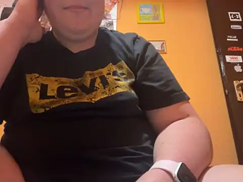 Snapshot of kinga2520 chatting on 6, 2, 2026 kinga2520 online show from 6, 2, 2026