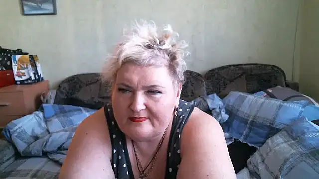 Snapshot of Lana555 chatting on 11, 9, 2025 Lana555 online show from 11, 9, 2025