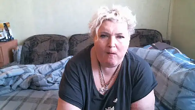 Snapshot of Lana555 chatting on 12, 9, 2025 Lana555 online show from 12, 9, 2025
