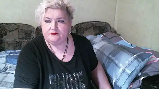 Snapshot of Lana555 chatting on 13, 9, 2025 Lana555 online show from 13, 9, 2025